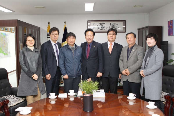 직장 · 공장 새마을운동강동구협의회 임원진 방문