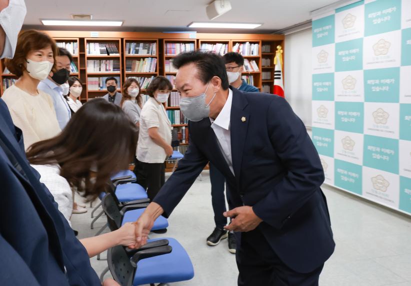 의장님과 의회사무국직원 간담회 - 8