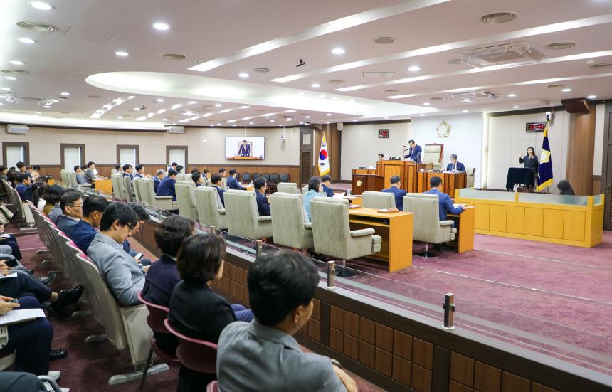 제309회 정례회 제1차 본회의 - 4