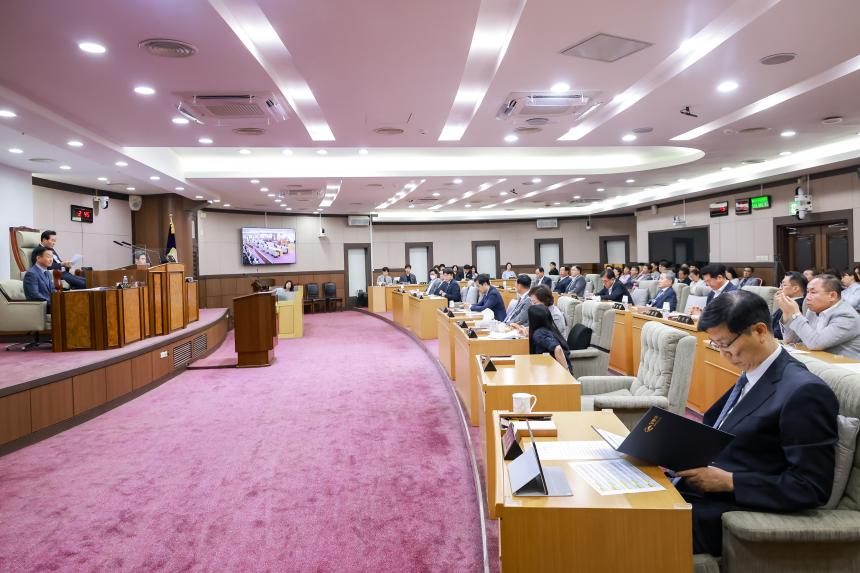 제309회 정례회 제8차 본회의 - 1