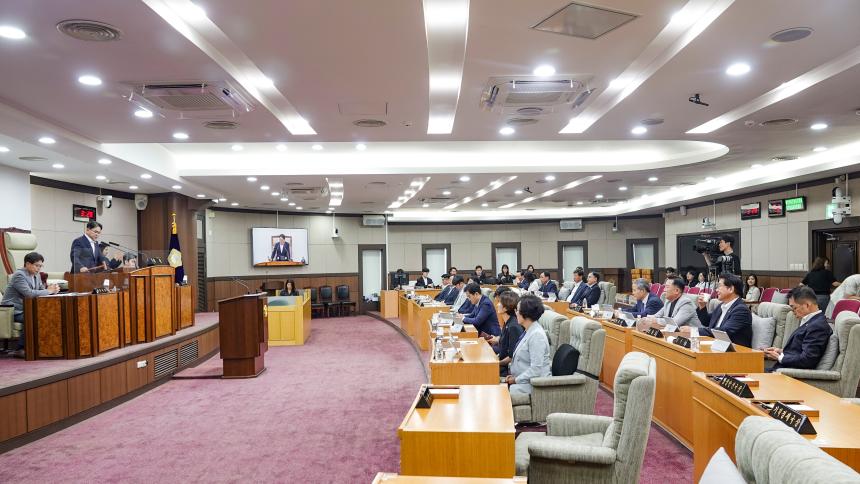 제310회 임시회 제5차 본회의(의장선출) - 1