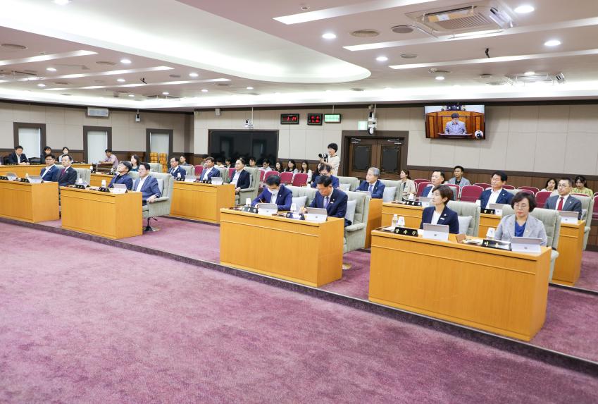 제311회 임시회 제3차 본회의(상임위원장 선출)