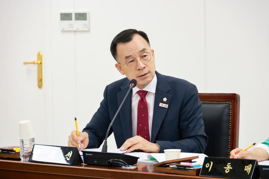 제318회 임시회 제2차 인사청문특별위원회 