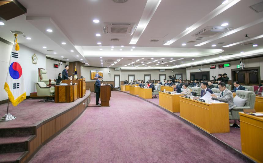 제321회 임시회 제2차 본회의