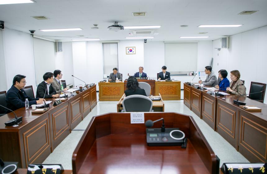 제326회 임시회 폐회중 제3차 의회운영위원회